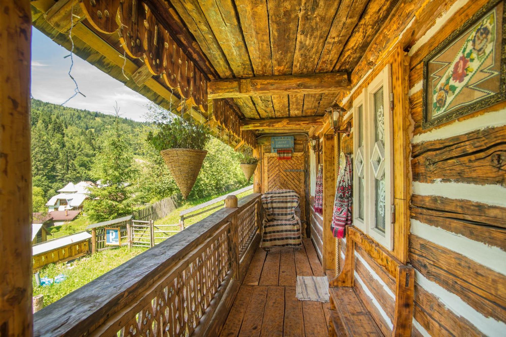 Villa Casa Rustik Bucovina à Fundu Moldovei Extérieur photo